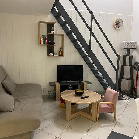 Appartement Cosy - Les Ecureuils Ares Ngoại thất bức ảnh