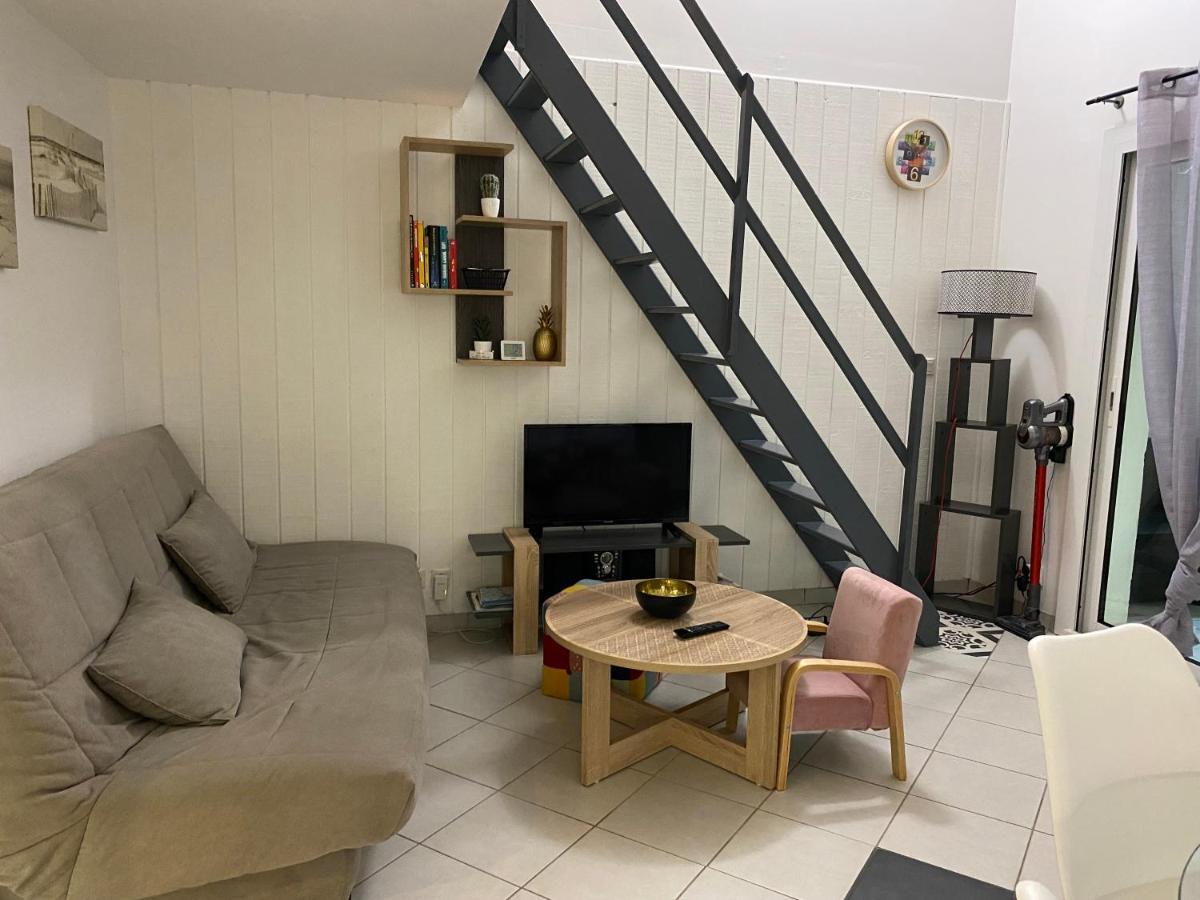 Appartement Cosy - Les Ecureuils Ares Ngoại thất bức ảnh