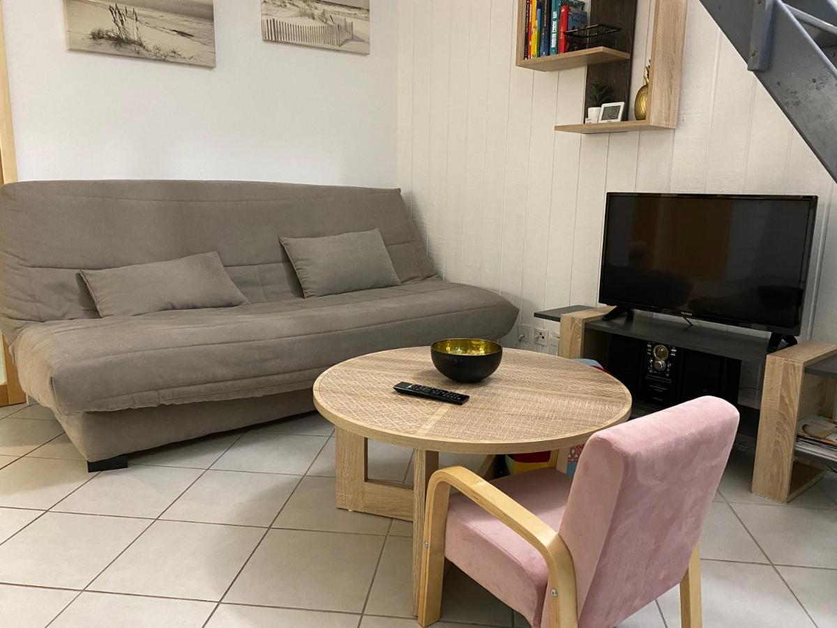 Appartement Cosy - Les Ecureuils Ares Ngoại thất bức ảnh